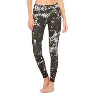 COPY - Alo Yoga Airbrush Leggings in Magma
